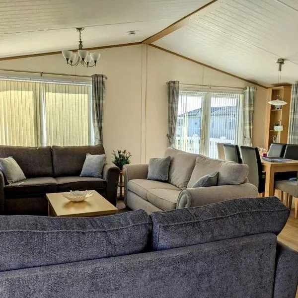 Dune Haven Luxury Beachside Lodge, hotel v destinaci Lossiemouth