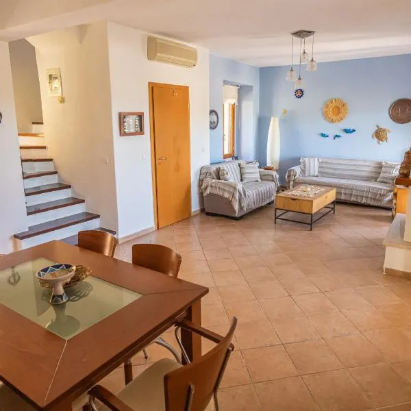 Helios Villa Fourka, hotel v destinaci Skála Foúrkas