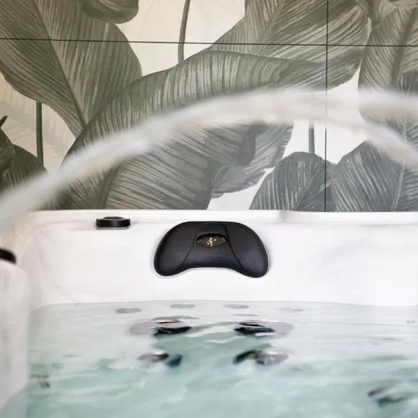 Burbujas de amor - gîte avec spa et sauna privatifs, hotel em Loubès-Bernac