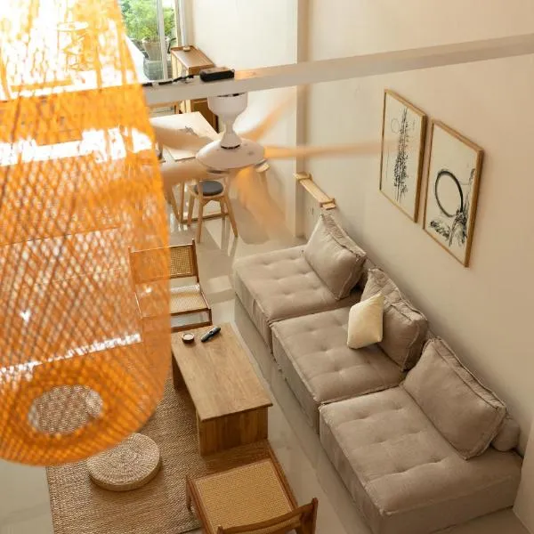 TIDE & TRIBE HOSTEL Phangan, hotel v destinaci Thong Sala