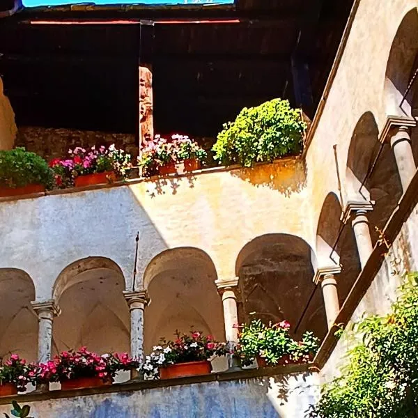 Il Granaio di Palazzo Guicciardi, hotel in Ponte in Valtellina
