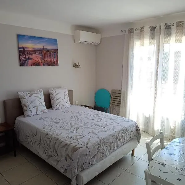 Chambre privée climatisée chez particulier, WIFI, hotel in Perpignan