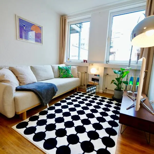 Modern Apartment in lively & trendy Belgian Quarter, Cologne, hotel em Colônia