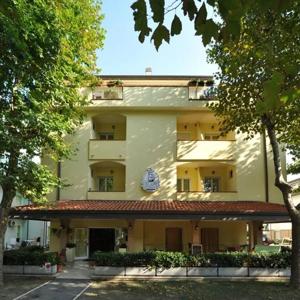 Residence Veliero, hotel v destinaci San Mauro a Mare