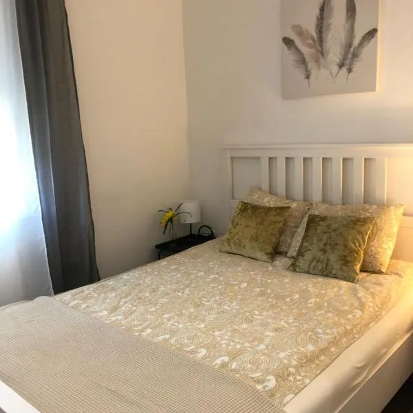 Studio Stipe- with free parking, self check-in 0-24, hotel in Zagreb