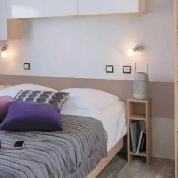 Camping 4 étoiles - Piscine - eed0fi, hotel v destinaci Thégra
