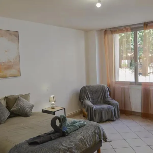 Le Châtillon Central - Calme, hotel v destinaci Châtillon-sur-Chalaronne