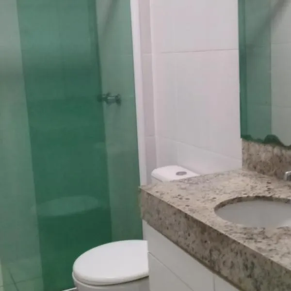 Apartamento confortavel a cinco minutos da praia de icarai, hotel in Niterói
