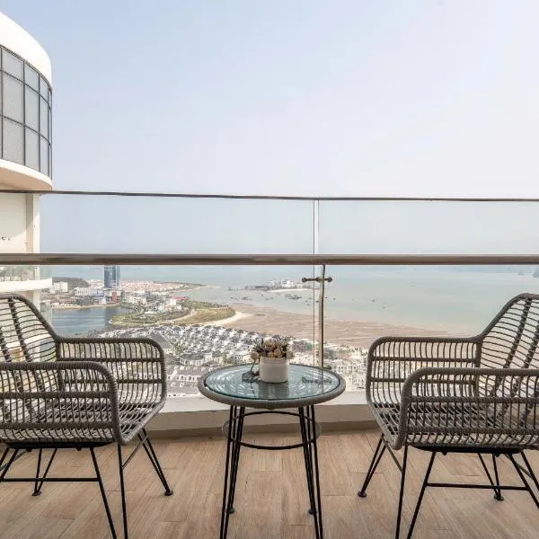 Comzy Homestay by Citadines Residence Ha Long, hotel in Ha Long