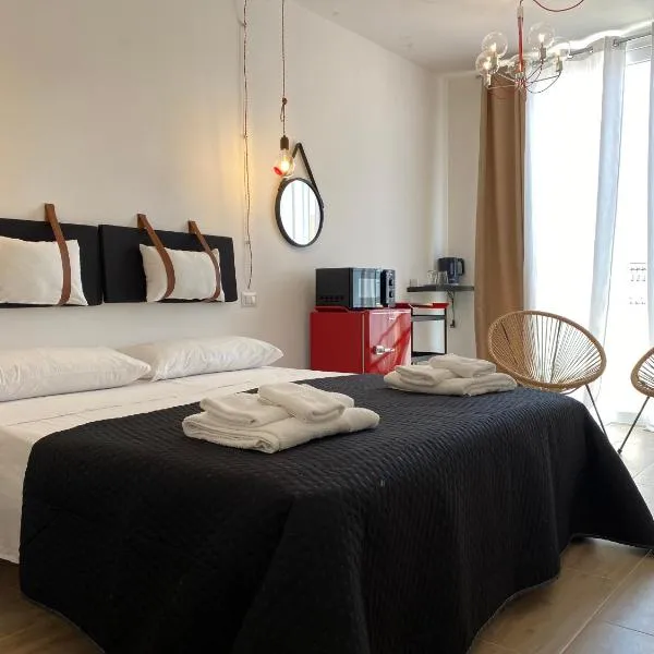 Isid'Oro Rooms - 50m dal mare, Hotel in Sant'Isidoro