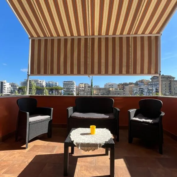 Casa MARISA, hotel u gradu Netuno