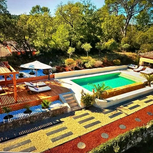 Villa Sienna 5 étoiles Cotignac Provence, hotel en Le Val