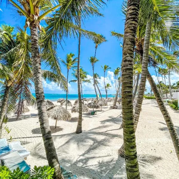 STUDIOS and SUITES Ducassi ROOFTOP POOL HOTEL - BEACH CLUB & SPA, hotel v destinaci Punta Cana
