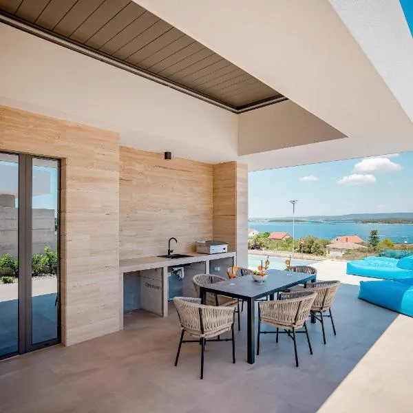 Villa View, hotel din Ugrinići