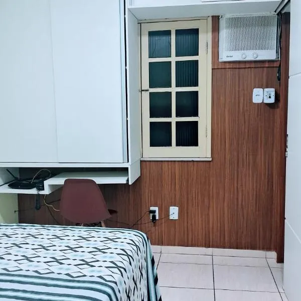 Flat encantador com estacionamento incluído, hotel en Feira de Santana