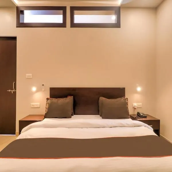 Townhouse Amaraa Farms Near LuLu Hypermarket, hotel v destinaci Nalmatha