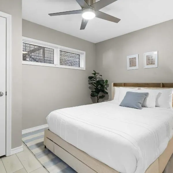 Stillwater Retreat - For 6, hotel in Kimberling City