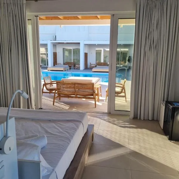 Blue Summer Luxury Suites, hotel Kurútában