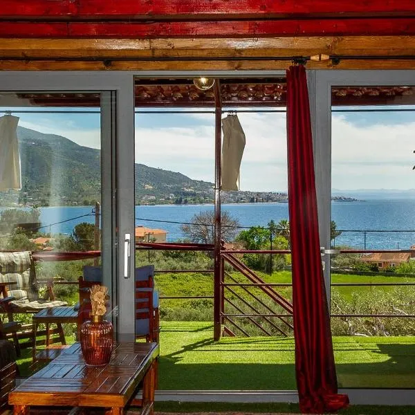 Cozy House with Amazing View and Unique Outdoor!, hotel v destinaci Loutra Edipsou