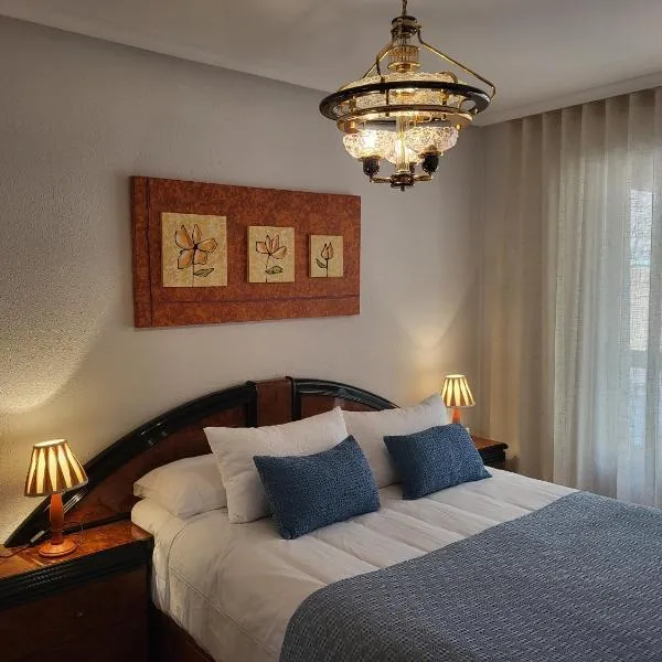 Reina y Santa, hotel di León