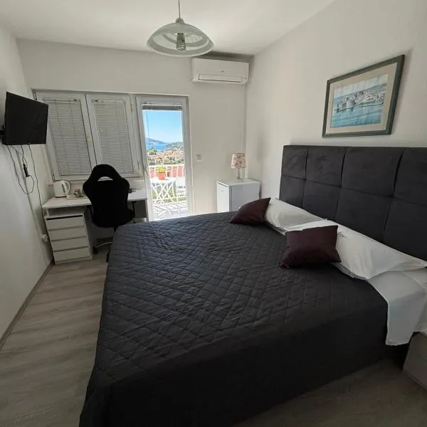 Bjelopera Rooms, hotel v Zatone