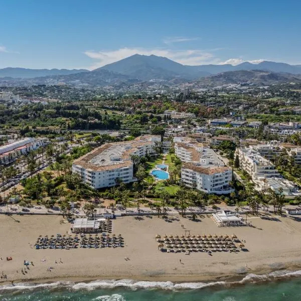 New Renovated Front Line Beach Playa Rocio Puerto Banus, hotel in Marbella