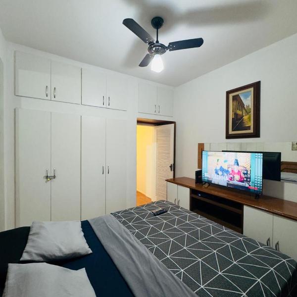 APMARAVILHOSO QUARTO e SALA LEBLON Recém REFORMADO ACEITO 5 pessoas NA ATAULFO DE PAIVA - Foto 2