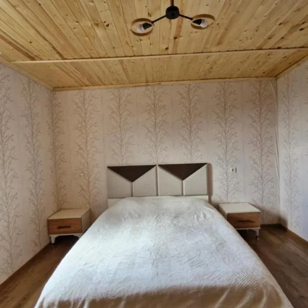 Guest house Calgmli، فندق في Kichkhuldashi