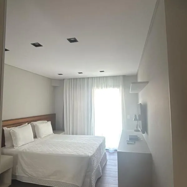 Flat TOP - No Praia Brava Hotel na ilha a beira mar, ξενοδοχείο στη Φλοριανόπολη