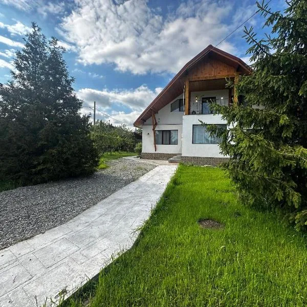 Casa Bordeni, хотел в Scorţeni