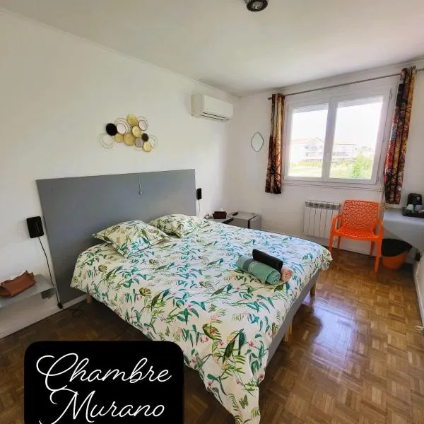 Maison VENITIA, khách sạn ở Aussonne