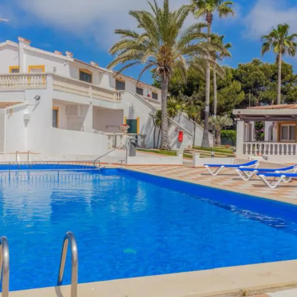 Fantástico apartamento "Sol y Sal" en Cala'n Bosch, hotel in Cala'n Bosch