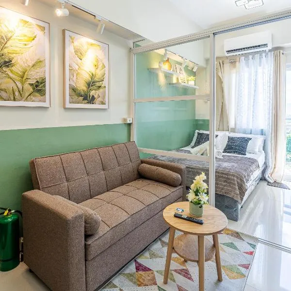 Serene Studio with Balcony, Sunset Views and City View、Lapu Lapu Cityのホテル