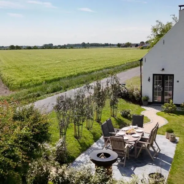 Charmant dijkhuisje aan zee in Cadzand, hotel v destinaci Cadzand