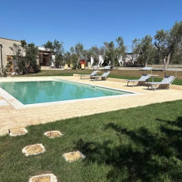 Tenuta Valle dell Idro Otranto con piscina, hotel v destinaci Casamassella