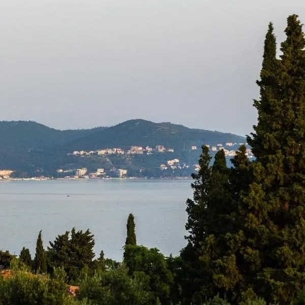 Apartment Lucija, hotelli Mlinissä