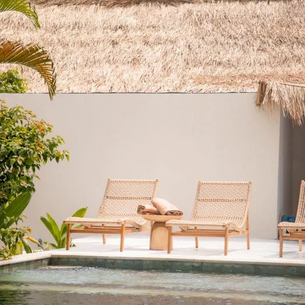 Les Vagues - Hotel Villa & Beach Club - Gili Air, hotel v destinaci Gili Air