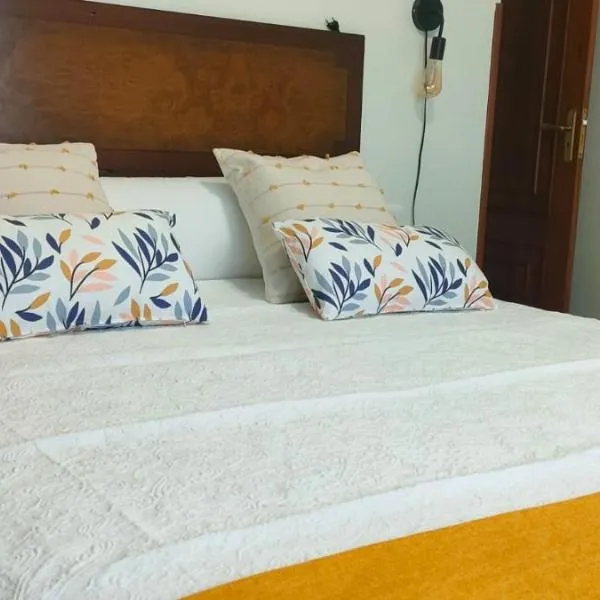 Desconectaenlasriasbaixas Marita Combarro centro，位于科巴罗的酒店
