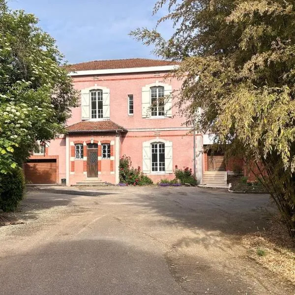 Maison d'hôtes La Bambouseraie, hotel v destinaci Thierville-sur-Meuse