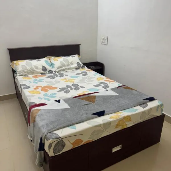 Golden Heights Apartments，位于特里凡得琅的酒店