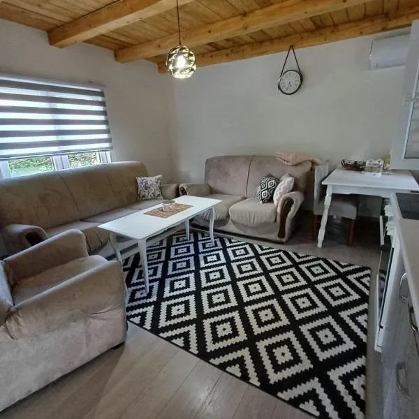 Holiday Home AZER, hotel in Visoko