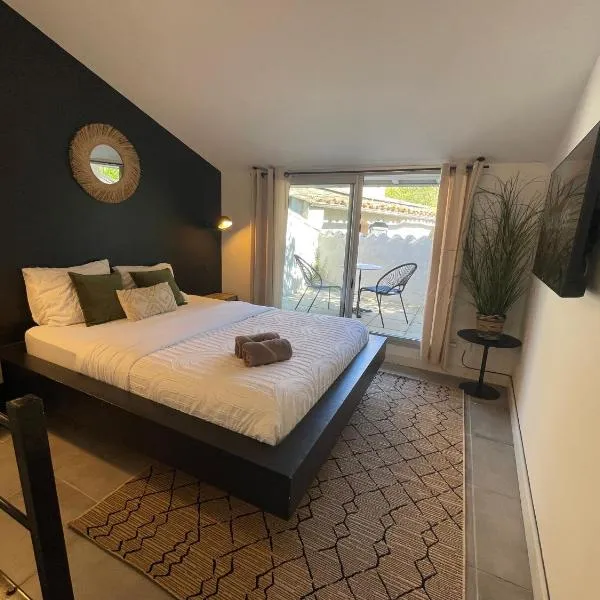 La Tuilerie du Bazalac, hotel v destinaci Trèbes