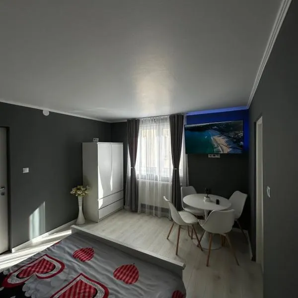 Luxury Apartment, hotel v destinaci Topliţa