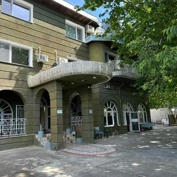 Морска База Даскалов # Daskalov Seaside Holiday Home, хотел в Св. Св. Константин и Елена