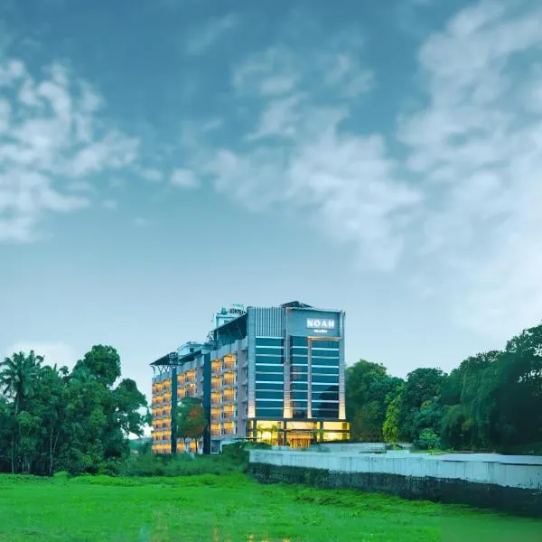Noah Sky Suites, hotel in Cochin