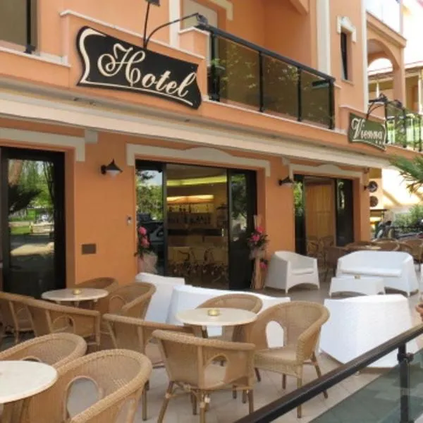 Hotel Vienna, hotel em Misano Adriatico