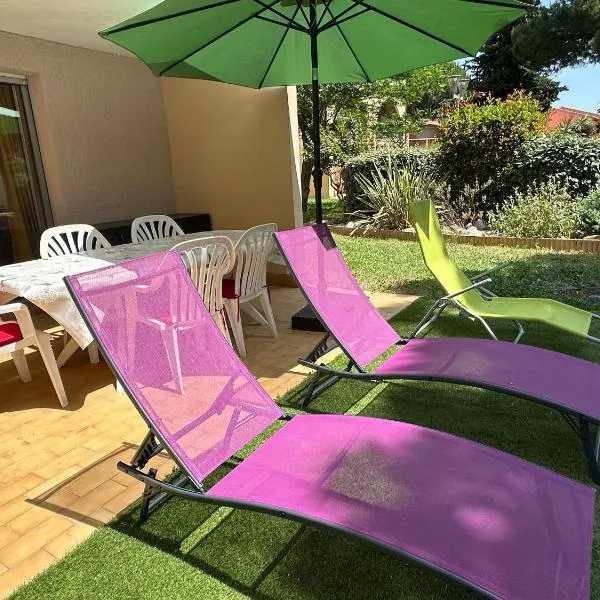 JolieT2 ,RDC,piscine,clim,parking,tennis ,Canet en Roussillon, מלון בקאנט אן רוסיון