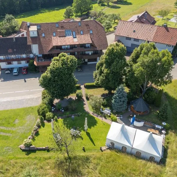 Hotel Restaurant Vinothek LAMM, hotel v destinaci Bad Herrenalb