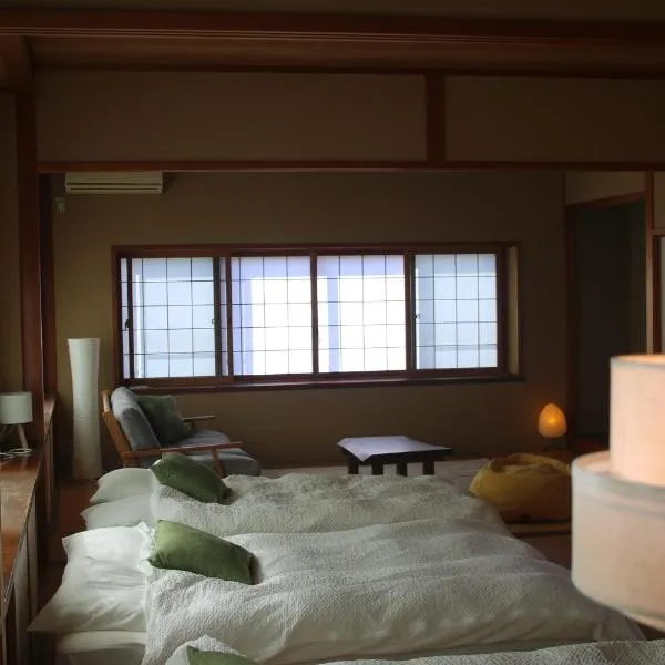 Tranquil Mountain Getaway - Breathtaking Scenery right next to Nakasendo Trail, hotel in Nagiso