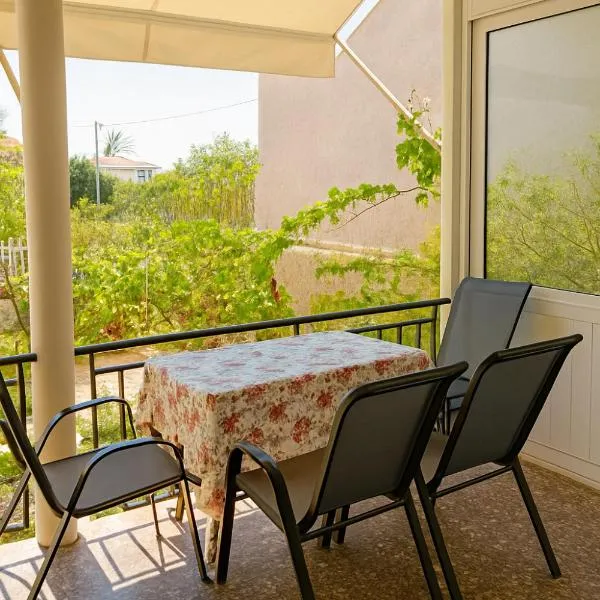 Mia Home, hotel v destinaci Artemida